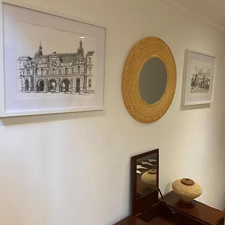 Cosy, Charming With Courtyard Apartment *
